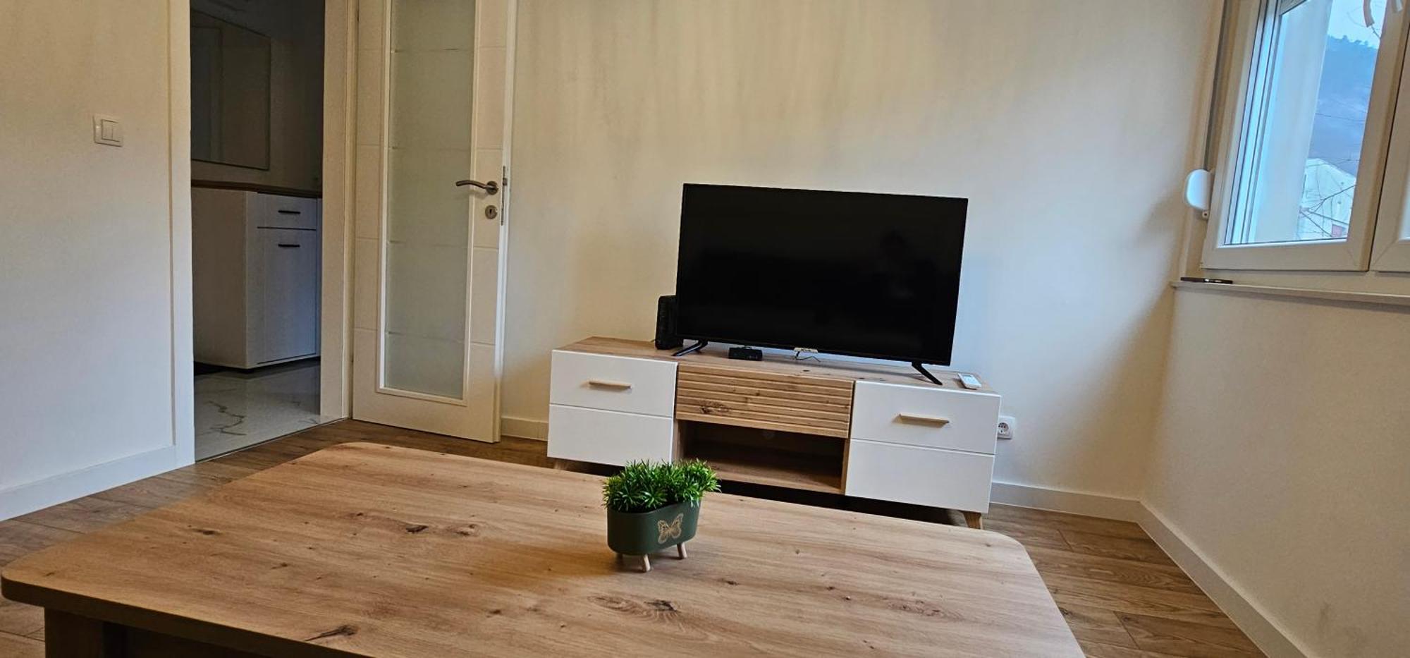 Bee Apartment Mostar Bagian luar foto
